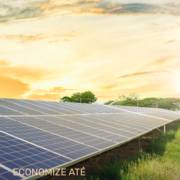 Usina Solar com Instalação de Painéis Solares com Estrutura de Solo e efeito asbesto